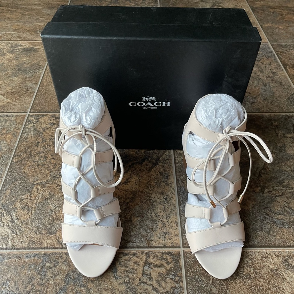 Coach Larissa Semi Matte Calf Sandals- Chalk, Women’s Size 9 - Picture 2 of 11